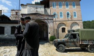 Трима починали монаси в манастир
