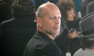 Изгониха Брус Уилис от аптека, отказал да носи маска (СНИМКА)