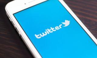 Twitter вече струва едва една трета от цената, която Мъск плати при придобиването му