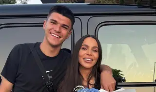 Валери Божинов-младши си татуира майка си Алисия на шията (СНИМКА)