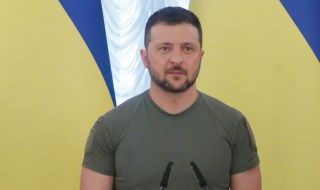 Зеленски наложи санкции срещу 190 физически и 290 юридически лица