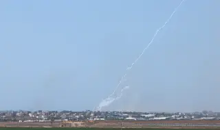 "Хизбула" съобщи, че е изстреляла десетки ракети "Катюша" по цели в Северен Израел