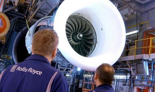 Инвеститор напусна Rolls-Royce