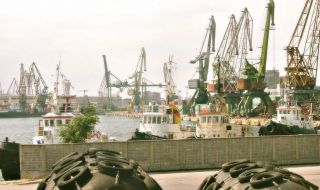 Пристанище Варна: Не плащаме тока на заведенията край Морска гара