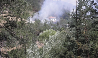 Пожар и евакуация в крумовградска махала