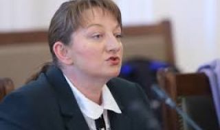 Сачева: Управляваме кризата