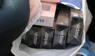 64 000 къса цигари без бандерол откриха полицаи в Разградско