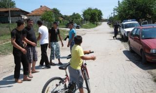 Франция спира парите за циганите