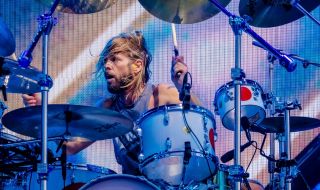 10 субстанции открити в тялото на барабаниста на "Foo Fighters"