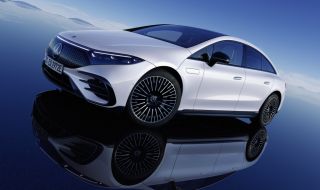 Mercedes обясни защо EQS запазва традиционните огледала