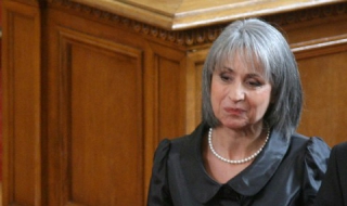 Маргарита Попова: Ще създадем младежки фонд за развитие