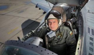 Шефът на отбраната обеща да изплатят извънредния труд на загиналия пилот Терзиев