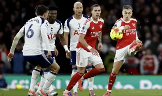Арсенал срази Тотнъм и излезе еднолично начело във Висшата лига 