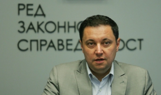 Яне Янев: Започнали са договорки между Румен Христов и ДПС