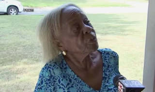 Полицай напръска с лют спрей 84-годишна баба