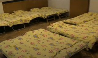 В Перник: Мухъл и течове в детска градина, дрехите на децата са мокри, сигнализират родители 