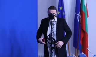 Бербатов ще се срещне с клубовете из страната в предизборна обиколка