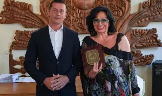 Йорданка Христова стана почетен гражданин на Царево (СНИМКИ)