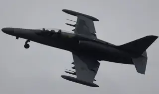 Чешкият премиер отсече: Няма да продаваме L-159 на Украйна! Няма и няма!