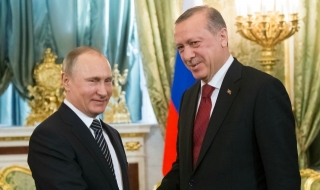 Путин: Вярваме много на турските военни