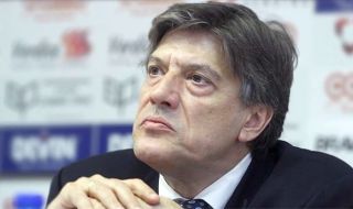 Доц. Антоний Гълъбов: Служебният кабинет изкривява предизборната кампания