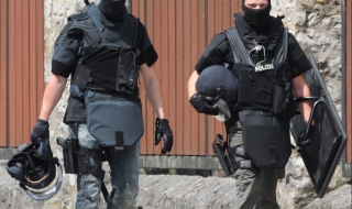 5 убити при заложническа драма в Карлсруе