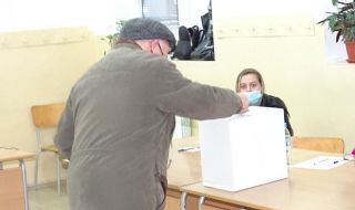 Под 60 000 е броят на гласувалите в Турция