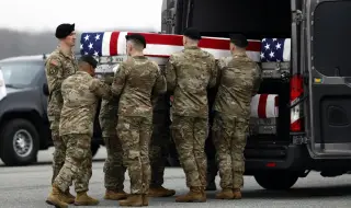 Оцелели войници отрекоха твърденията на Хегсет за сигурността на базата в Кувейт