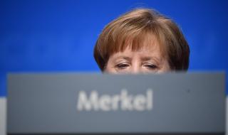 Нови проблеми за Меркел у дома