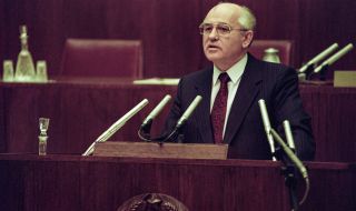 Появи се плашеща СНИМКА на Горбачов от болницата