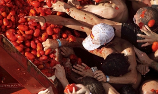 Домати по американския посланик в Сирия