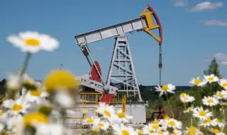 Заради кризата: Обмислят създаване на петролен консорциум в Близкия изток