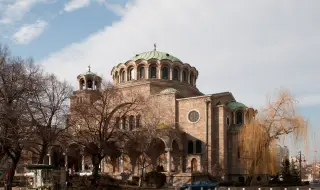 Почитат жертвите на комунизма със заупокойна молитва в столичната катедрала „Света Неделя"