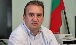В Сливен: Областен управител на Румен Радев обяви кандидатурата си за кмет