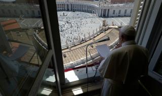 Папата: Не можем да се преструваме, че сме здрави в един болен свят