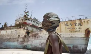 Пирати завзеха танкер с петрол, пътуващ от Персийския залив за Сомалия