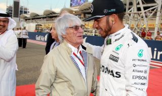 Бивш шеф на Формула 1: Хамилтън не заслужава рицарско звание