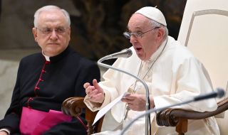 Ватиканът разясни позицията на папа Франциск за Украйна