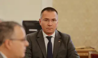 Джамбазки: Орбан не ни е приятел за Македония, той е говорител на режимите в Скопие и Белград, и партньор на Кремъл