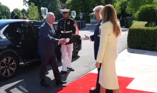 Чарлз III с английски хумор за Балната зала: Ние започнахме ремонта на Белия дом с опожаряването му му през 1814 г.