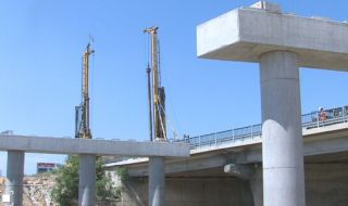 Министър Караджов: Довършването на магистрала "Струма" над Кресна може да почне веднага