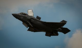 Изтребител чудо: какво могат американските изтребители F-35