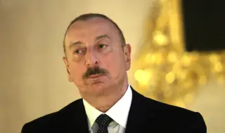Предсрочни президентски избори в Азербайджан