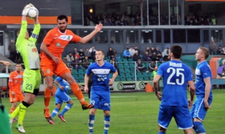 Литекс задълбочи кризата в Левски