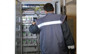 ЧЕЗ съди България за ниските цени на тока