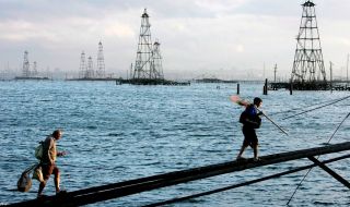 Казахстан намалява добива на нефт
