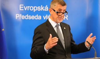 Премиерът на Чехия не приема позиция на ЕС