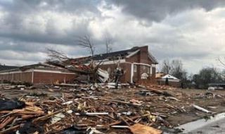 Торнадо удари столицата на Арканзас ВИДЕО