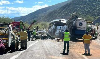 Поне 16 мигранти от Венецуела и Хаити загинаха при автобусна катастрофа в Мексико ВИДЕО