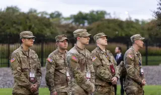 Конгресът спира изтеглянето на американски войски от Европа и Южна Корея